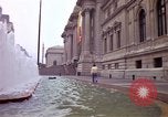 Immagine di Persone ed edifici New York City USA, 1976, secondo 21 filmato di repertorio 65675032060