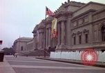 Immagine di Persone ed edifici New York City USA, 1976, secondo 35 filmato di repertorio 65675032060
