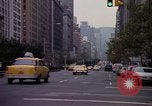 Standbild Park Avenue New York United States USA, 1976, aus Sekunde 27 historischem Filmmaterial Videoclip 65675032063