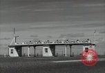 Standbild AEC Hanford Main Gate Richland Washington USA, 1947, aus Sekunde 6 historischem Filmmaterial Videoclip 65675032064