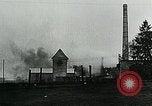 Immagine di Le forze tedesche la difesa contro i sovietici durante l offensiva di Riga Lettonia, 1944, secondo 17 filmato di repertorio 65675032096