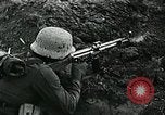 Immagine di Le forze tedesche la difesa contro i sovietici durante l offensiva di Riga Lettonia, 1944, secondo 20 filmato di repertorio 65675032096