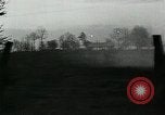 Immagine di Le forze tedesche la difesa contro i sovietici durante l offensiva di Riga Lettonia, 1944, secondo 26 filmato di repertorio 65675032096