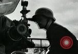 Immagine di Le forze tedesche la difesa contro i sovietici durante l offensiva di Riga Lettonia, 1944, secondo 32 filmato di repertorio 65675032096