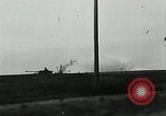 Immagine di Le forze tedesche la difesa contro i sovietici durante l offensiva di Riga Lettonia, 1944, secondo 39 filmato di repertorio 65675032096