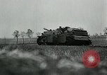Immagine di Le forze tedesche la difesa contro i sovietici durante l offensiva di Riga Lettonia, 1944, secondo 42 filmato di repertorio 65675032096