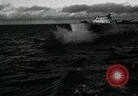 Immagine di Marina militare tedesca Schnellboot S-barca torpediniere Oceano atlantico, 1944, secondo 45 filmato di repertorio 65675032097