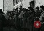 Image 'échange de prisonniers de guerre fin Seconde Guerre Mondiale France, 1945, de la seconde 9 séquences d'archives historiques vidéo 65675032098