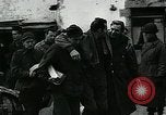 Image 'échange de prisonniers de guerre fin Seconde Guerre Mondiale France, 1945, de la seconde 17 séquences d'archives historiques vidéo 65675032098