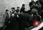 Image 'échange de prisonniers de guerre fin Seconde Guerre Mondiale France, 1945, de la seconde 25 séquences d'archives historiques vidéo 65675032098