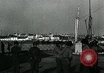 Image 'échange de prisonniers de guerre fin Seconde Guerre Mondiale France, 1945, de la seconde 27 séquences d'archives historiques vidéo 65675032098