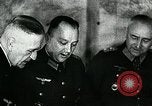 Image 'échange de prisonniers de guerre fin Seconde Guerre Mondiale France, 1945, de la seconde 45 séquences d'archives historiques vidéo 65675032098