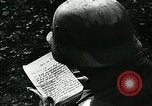 Standbild Weihnachten Geschenke für deutsche Soldaten Zweiten Weltkrieg Deutschland, 1944, aus Sekunde 13 historischem Filmmaterial Videoclip 65675032099