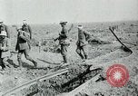 Standbild Schlacht von Arras Frankreich, 1918, aus Sekunde 27 historischem Filmmaterial Videoclip 65675032103