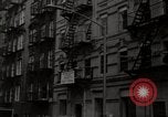 Image La réhabilitation du logement de la ville de New York de cour New York City USA, 1967, de la seconde 33 séquences d'archives historiques vidéo 65675032124