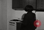 Image La réhabilitation du logement de la ville de New York de cour New York City USA, 1967, de la seconde 55 séquences d'archives historiques vidéo 65675032124