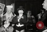 Image clown formation la concurrence New York United States USA, 1967, de la seconde 50 séquences d'archives historiques vidéo 65675032126