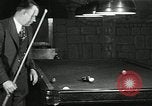Immagine di Il mondo in tasca Campionato di biliardo New York United States USA, 1930, secondo 32 filmato di repertorio 65675032153