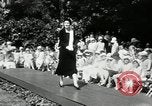 Standbild Liebe anzeigen Easthampton New York USA, 1930, aus Sekunde 38 historischem Filmmaterial Videoclip 65675032157