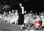 Standbild Liebe anzeigen Easthampton New York USA, 1930, aus Sekunde 40 historischem Filmmaterial Videoclip 65675032157