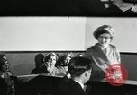 Image femmes livrent des télégrammes New York United States USA, 1930, de la seconde 18 séquences d'archives historiques vidéo 65675032159