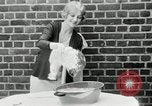 Immagine di Ragazza bionda New York United States USA, 1930, secondo 18 filmato di repertorio 65675032161