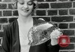 Immagine di Ragazza bionda New York United States USA, 1930, secondo 24 filmato di repertorio 65675032161