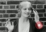 Immagine di Ragazza bionda New York United States USA, 1930, secondo 38 filmato di repertorio 65675032161