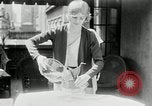 Immagine di Ragazza bionda New York United States USA, 1930, secondo 46 filmato di repertorio 65675032161