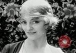Immagine di Ragazza bionda New York United States USA, 1930, secondo 59 filmato di repertorio 65675032161