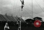 Image air stunts Colwyn Bay Royaume-Uni, 1930, de la seconde 8 séquences d'archives historiques vidéo 65675032162