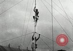 Image air stunts Colwyn Bay Royaume-Uni, 1930, de la seconde 12 séquences d'archives historiques vidéo 65675032162