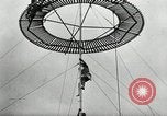 Image air stunts Colwyn Bay Royaume-Uni, 1930, de la seconde 16 séquences d'archives historiques vidéo 65675032162