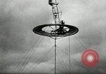 Image air stunts Colwyn Bay Royaume-Uni, 1930, de la seconde 21 séquences d'archives historiques vidéo 65675032162