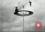 Image air stunts Colwyn Bay Royaume-Uni, 1930, de la seconde 23 séquences d'archives historiques vidéo 65675032162