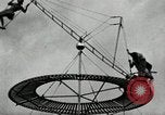 Image air stunts Colwyn Bay Royaume-Uni, 1930, de la seconde 29 séquences d'archives historiques vidéo 65675032162
