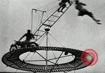 Image air stunts Colwyn Bay Royaume-Uni, 1930, de la seconde 41 séquences d'archives historiques vidéo 65675032162