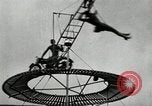 Image air stunts Colwyn Bay Royaume-Uni, 1930, de la seconde 45 séquences d'archives historiques vidéo 65675032162