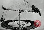 Image air stunts Colwyn Bay Royaume-Uni, 1930, de la seconde 48 séquences d'archives historiques vidéo 65675032162