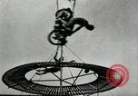 Image air stunts Colwyn Bay Royaume-Uni, 1930, de la seconde 59 séquences d'archives historiques vidéo 65675032162