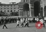 Immagine di Salone camerieri Roma Italia, 1930, secondo 15 filmato di repertorio 65675032163