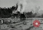 Immagine di La trivellazione petrolifera derrick United States USA, 1940, secondo 9 filmato di repertorio 65675032168