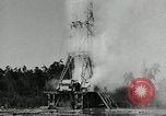 Immagine di La trivellazione petrolifera derrick United States USA, 1940, secondo 12 filmato di repertorio 65675032168