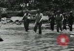 Standbild General Douglas MacArthur Leyte Philippinen, 1944, aus Sekunde 5 historischem Filmmaterial Videoclip 65675032173
