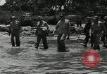 Standbild General Douglas MacArthur Leyte Philippinen, 1944, aus Sekunde 7 historischem Filmmaterial Videoclip 65675032173