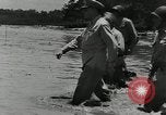 Standbild General Douglas MacArthur Leyte Philippinen, 1944, aus Sekunde 12 historischem Filmmaterial Videoclip 65675032173