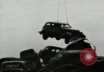 Standbild Bonfire von Autos United States USA, 1939, aus Sekunde 12 historischem Filmmaterial Videoclip 65675032191