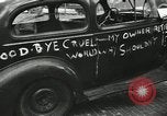 Standbild Bonfire von Autos United States USA, 1939, aus Sekunde 19 historischem Filmmaterial Videoclip 65675032191
