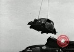 Standbild Bonfire von Autos United States USA, 1939, aus Sekunde 24 historischem Filmmaterial Videoclip 65675032191