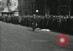 Standbild Arbeitslosigkeit Krise während der Großen Depression New York City USA, 1930, aus Sekunde 7 historischem Filmmaterial Videoclip 65675032192
